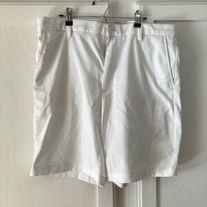 Amazon Essentials Men's White Flat Front Shorts